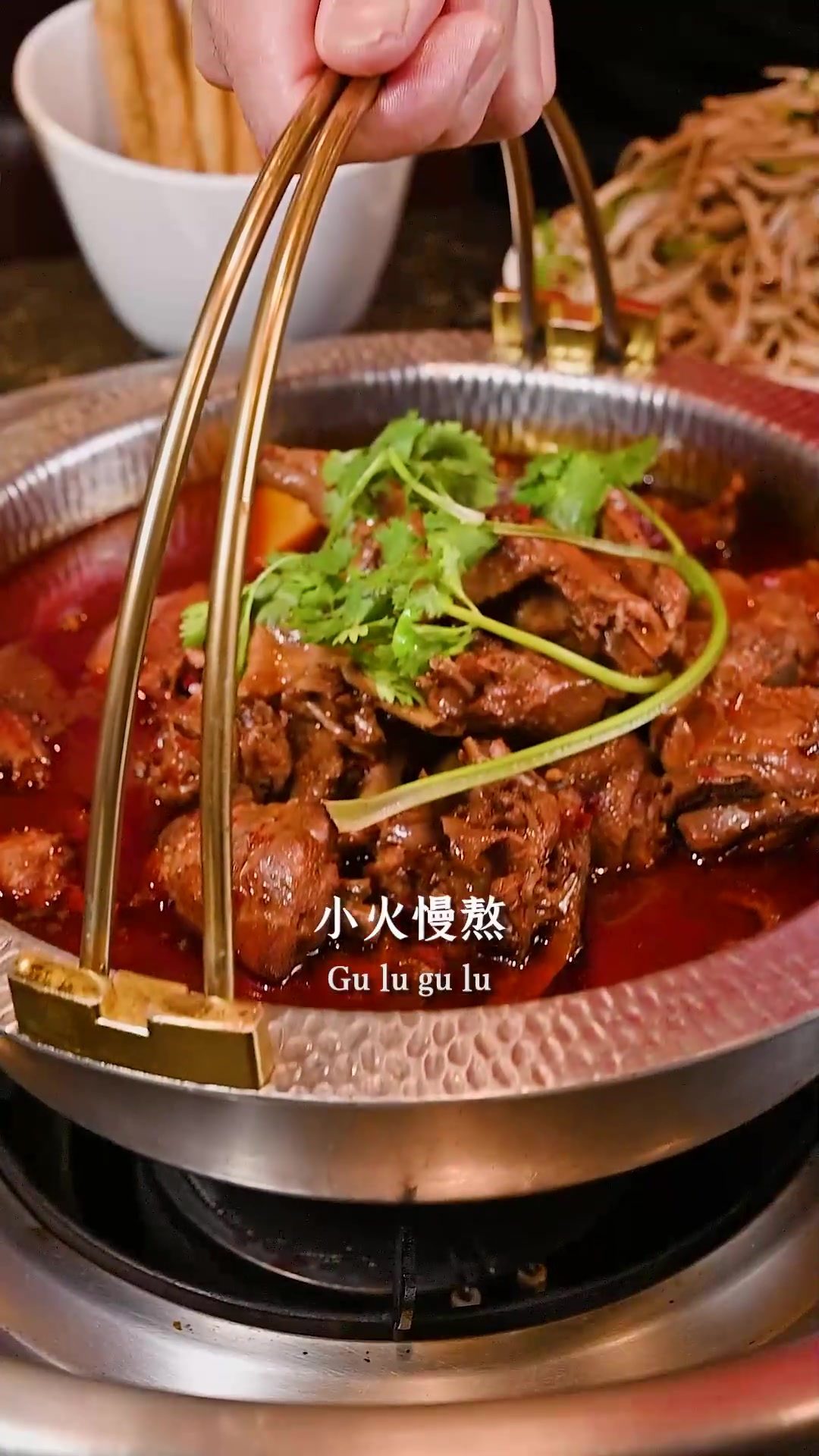 五只脚趾的中.华.宫.廷.黄鸡,究竟是什么味道能让慈xi如此宠.幸?浪计划油鸡火锅鸡吃喝玩