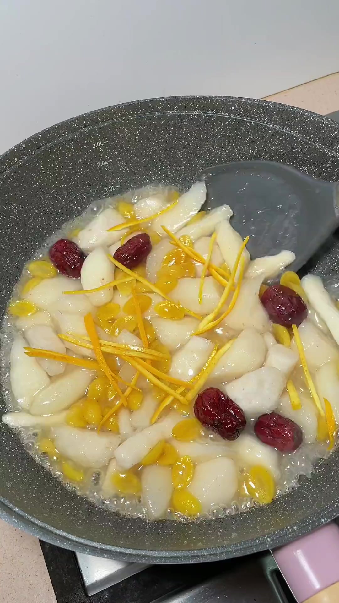 潮汕糕烧姜薯白果你们吃过吗?以前做好事才吃得到,现在在家也能自己做啦潮汕糕烧姜薯姜薯白果潮