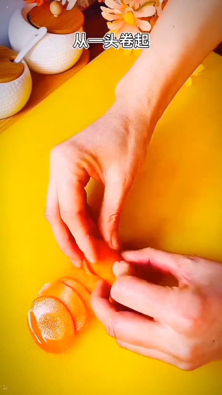 用葫芦瓜做月子餐润肠通便,利水消肿,跟我这样做好看又好吃虫草花蒸鸡是一道简单清淡又营养的月