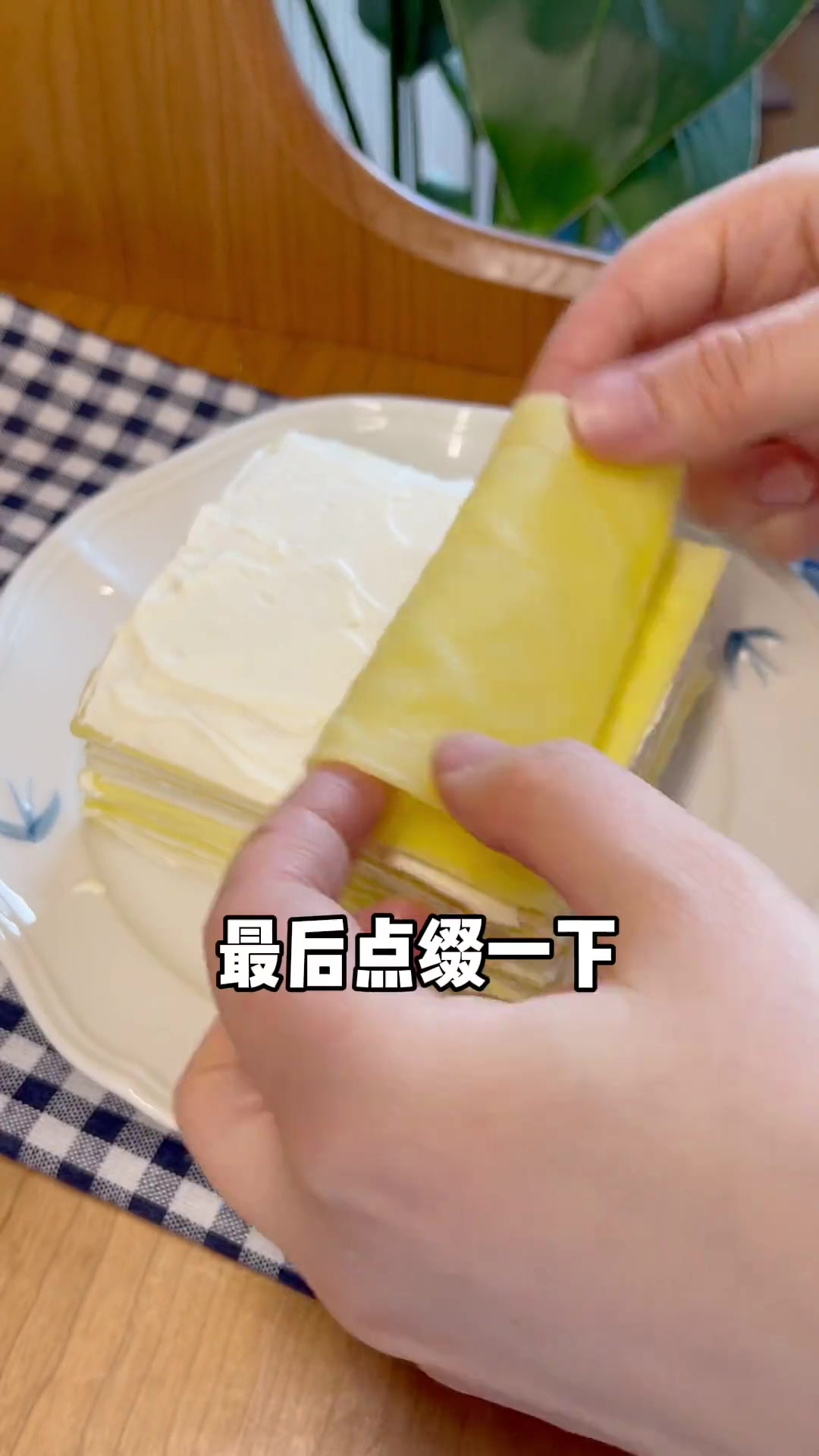 分享几个简单好吃的三明治机小食谱,闺蜜来我家,我直接三明治机给她整了一桌甜点摩卡壶