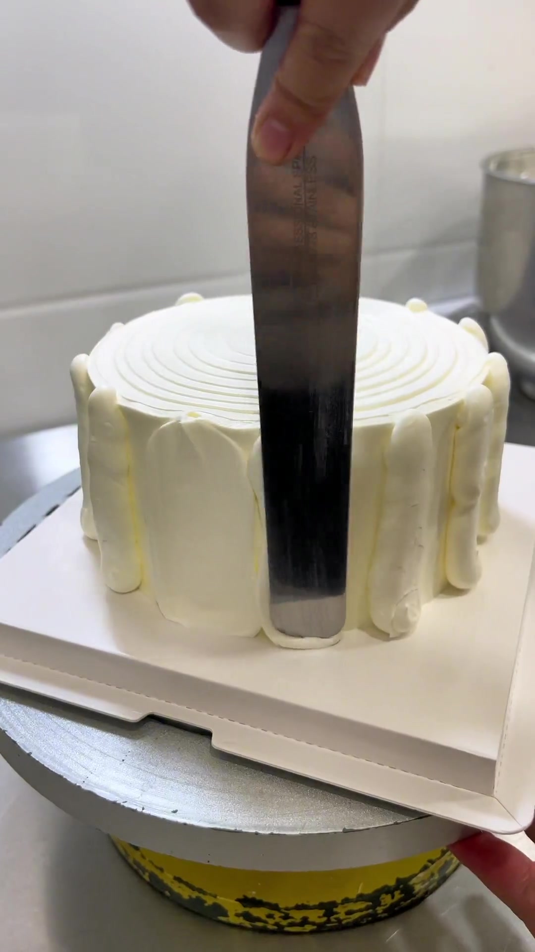 一周年纪念日蛋糕,你们的纪念日蛋糕是什么样的?烘焙人的日常治愈系美食蛋糕教程纪念日最好吃的