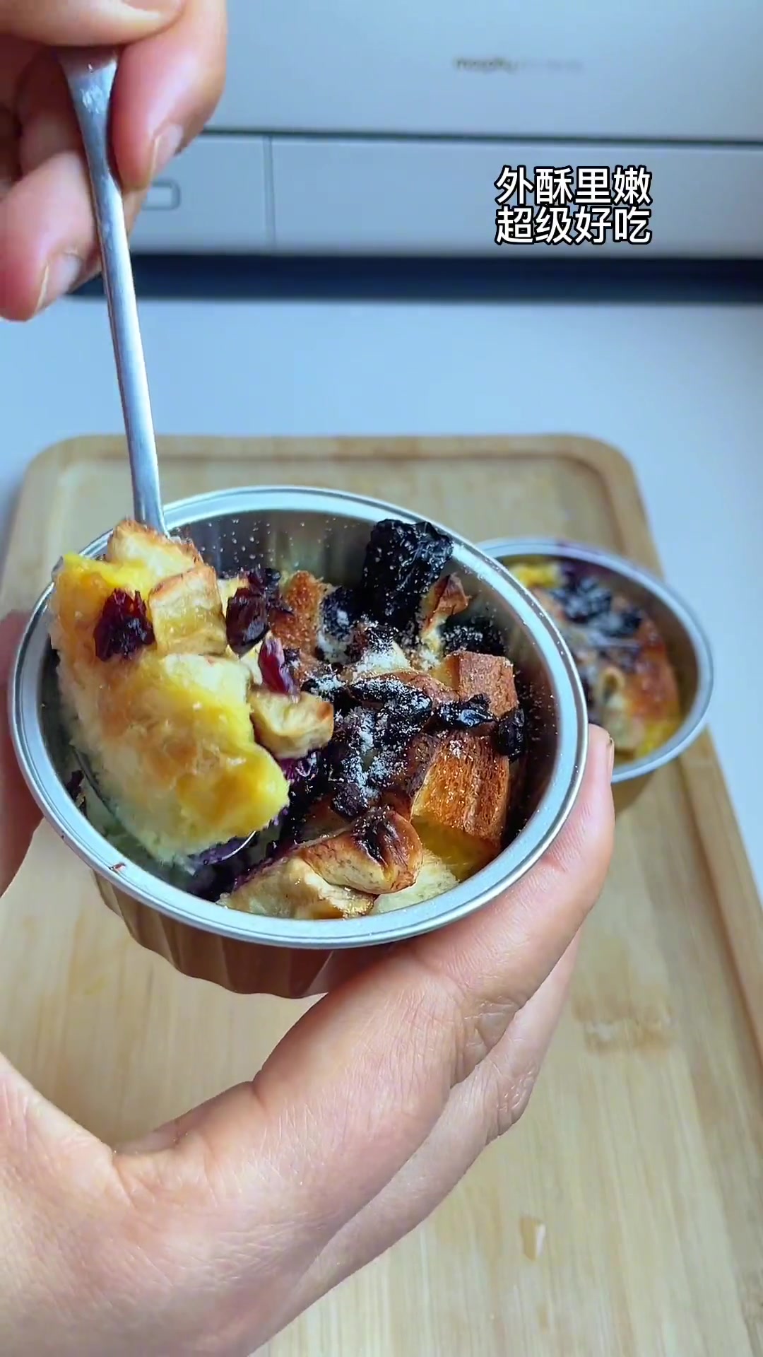 两岁宝宝早餐,鲜嫩多汁的娃娃菜虾滑汤搭配蛋奶烤吐司,外酥里嫩,特别好吃