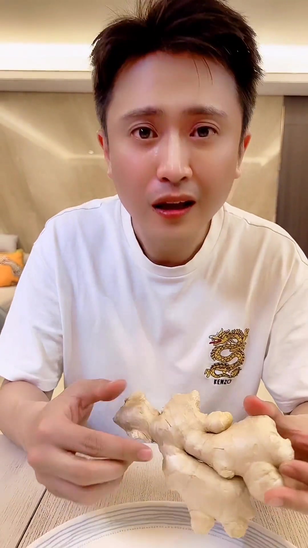 迎宾、菜名、味道样样绝,感受地道老北京宫廷菜!美食一本正经搞笑一定要看到最后