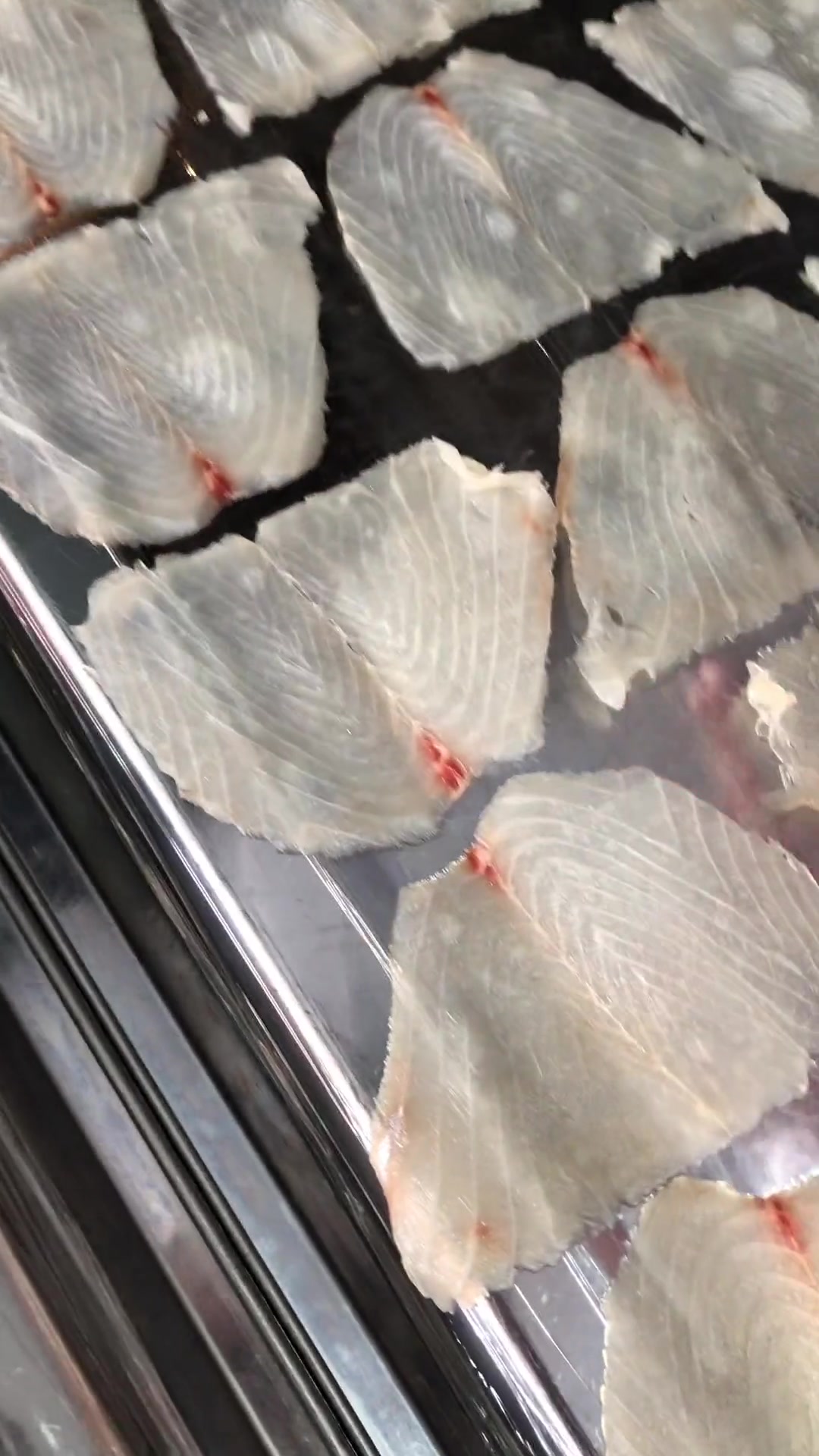 新派灯影鱼片,反应很不错的菜品,特别适合夏天哦美食教程灯影鱼片美食创作者
