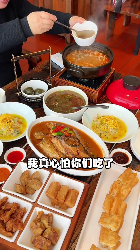 真的再也不要去什么旅游景点吃厦门地道古早味美食了!在厦门开了20几年的临家也上了～地道传统
