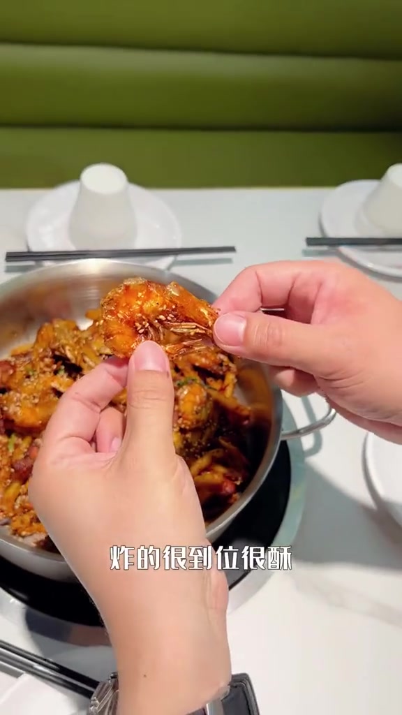 只要99,吃完不想走,鸡公虾婆给你干锅新吃法无辣不欢爱就是一起吃好多好多顿饭舌尖美味济南真