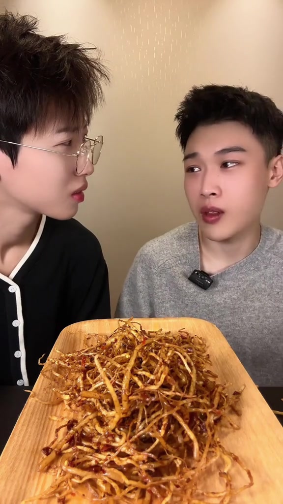 今天吃麻辣苤菜根口感特别好吃货咀嚼音解馋你流口水了吗