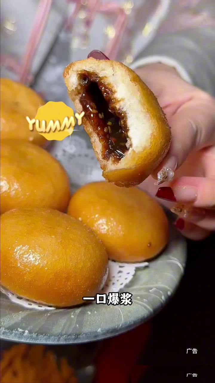 这家好吃的谭鸭血你们一定不要错过呀那些尝一口就忘不掉的特色美食艾特你的饭搭子请你吃哎呀妈呀