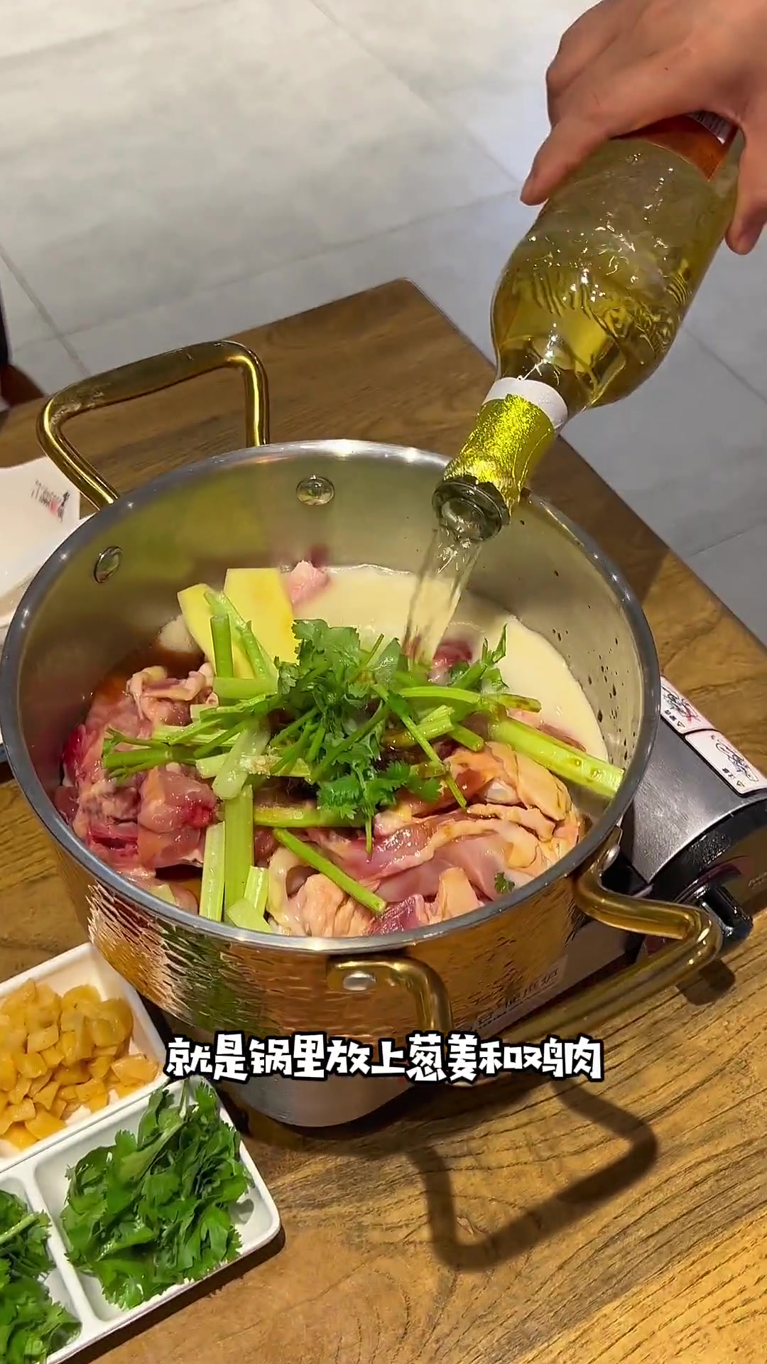 藏挺深!上海好多年的夜宵大排档,不注意看门头真的找不到!上海美食美食vlog