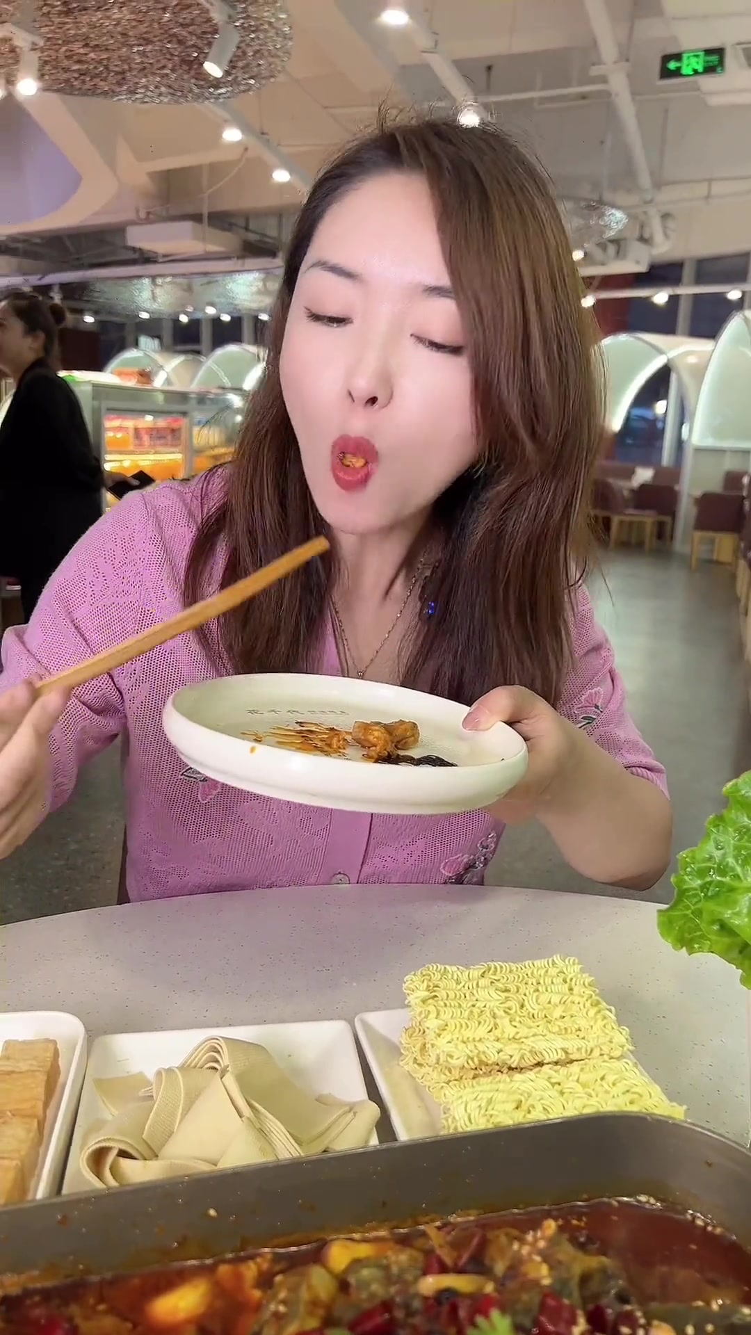 在视觉系美食中,烤鱼一定是高分选手!花千代秘制烤鱼今天咱来拿味儿!烤鱼人气烤鱼店美食南阳美