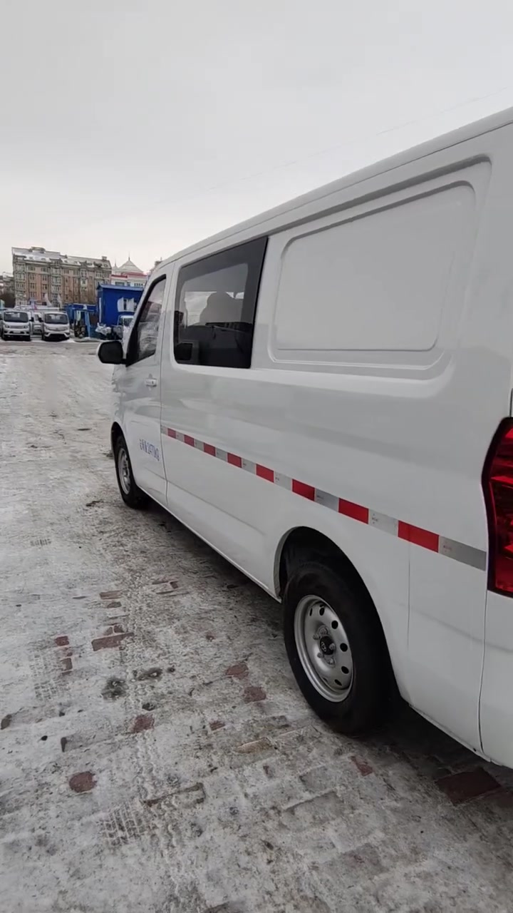 客货两用,中型面包车