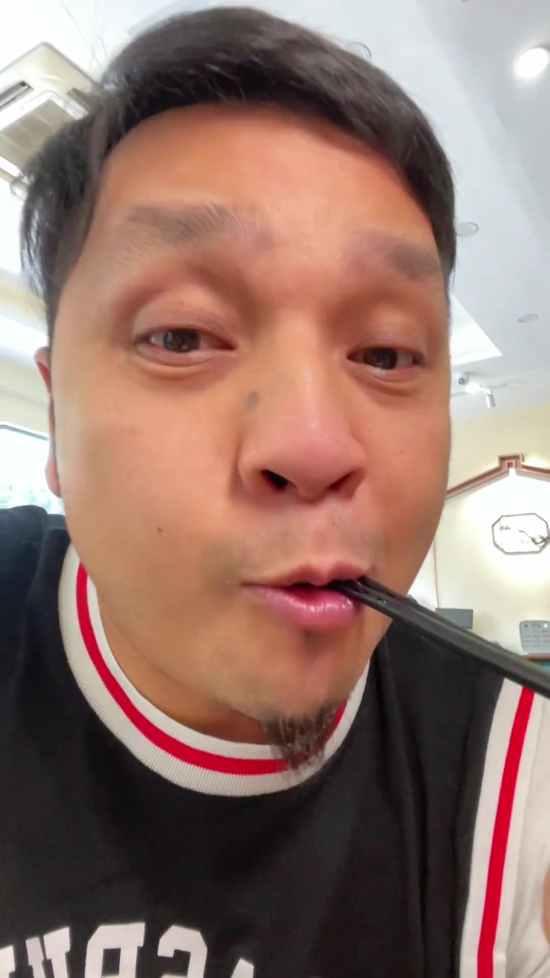 开眼界!潮汕鸡火锅!牛肉口感的鸡!