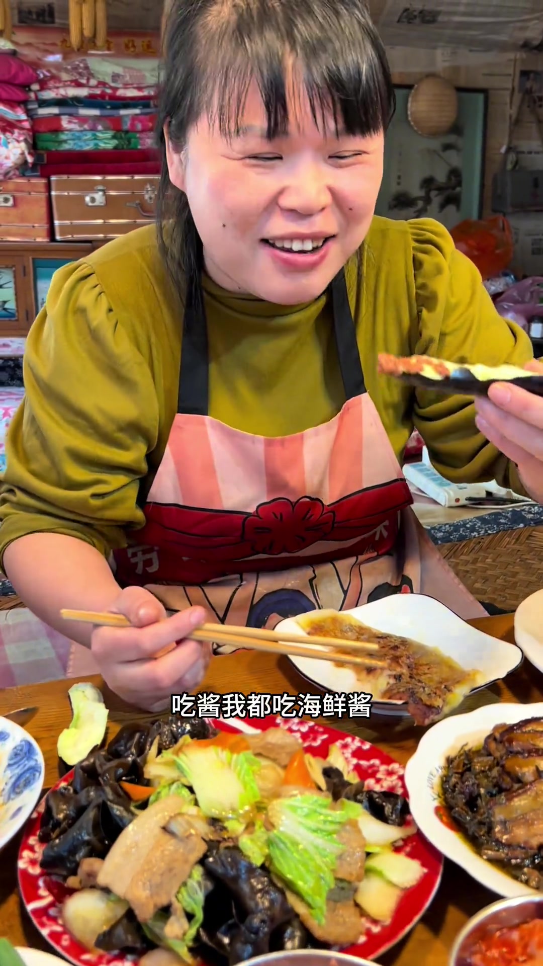 粘火烧酸菜粉条汤东北蘸酱菜普通的饭菜都是家的味道