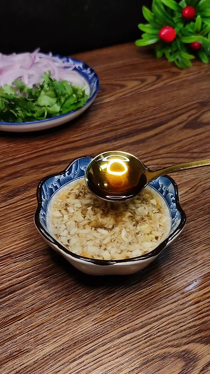 凉拌猪头肉的家常做法……