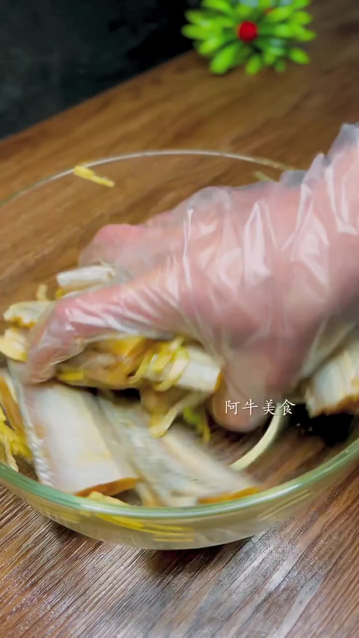 干炸带鱼的家常做法,过年必备美食