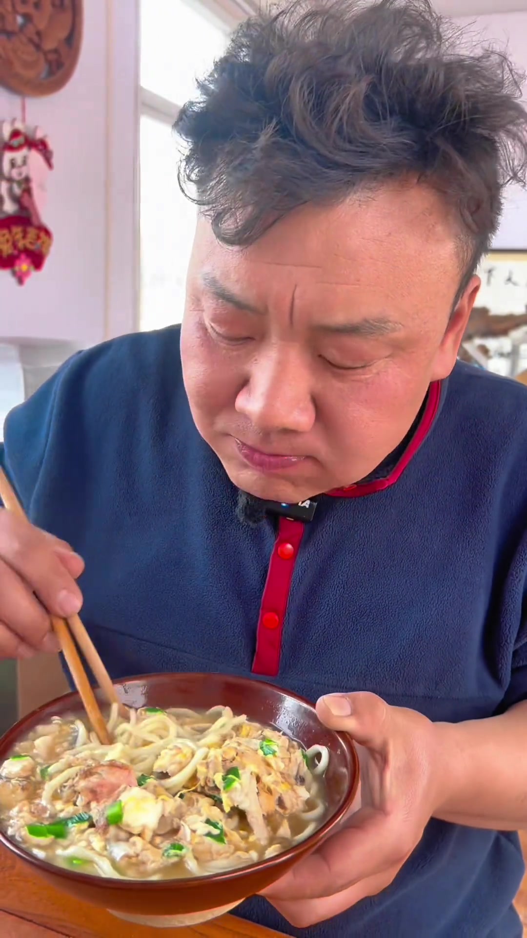 红头鱼卤面,鲜香可口,海边人的最爱老鲜了海产品红头鱼爱美食爱生活让海鲜成为家常菜渔民生活实
