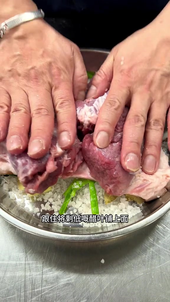有冇搞错,猪手还可以这样吃!简直不要太简单又好吃了!民以食为天家常菜香煎咸猪手猪蹄跟学做菜