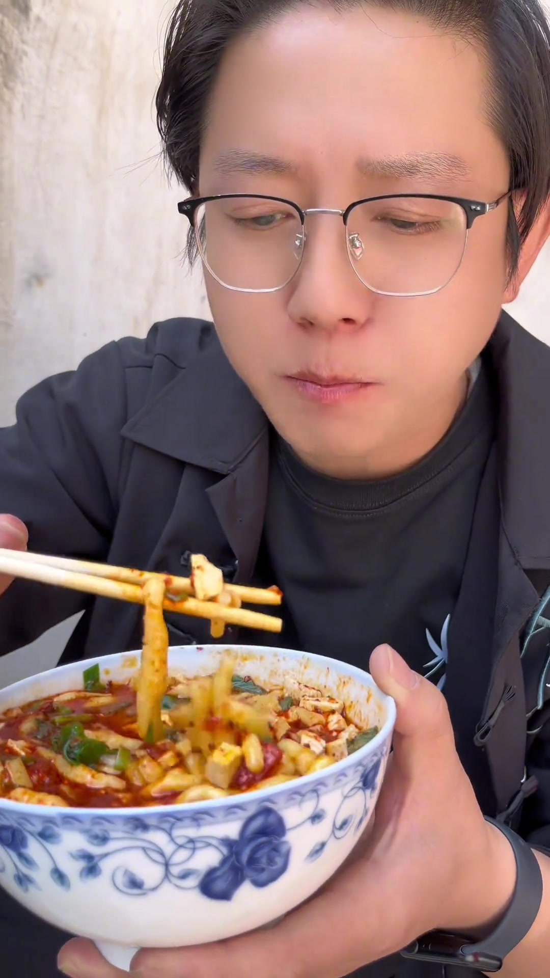 外地的宝宝们,这个天气,来一碗天水的锅鲰(面鱼)吧为家乡美食打call这一碗好过瘾天水一家
