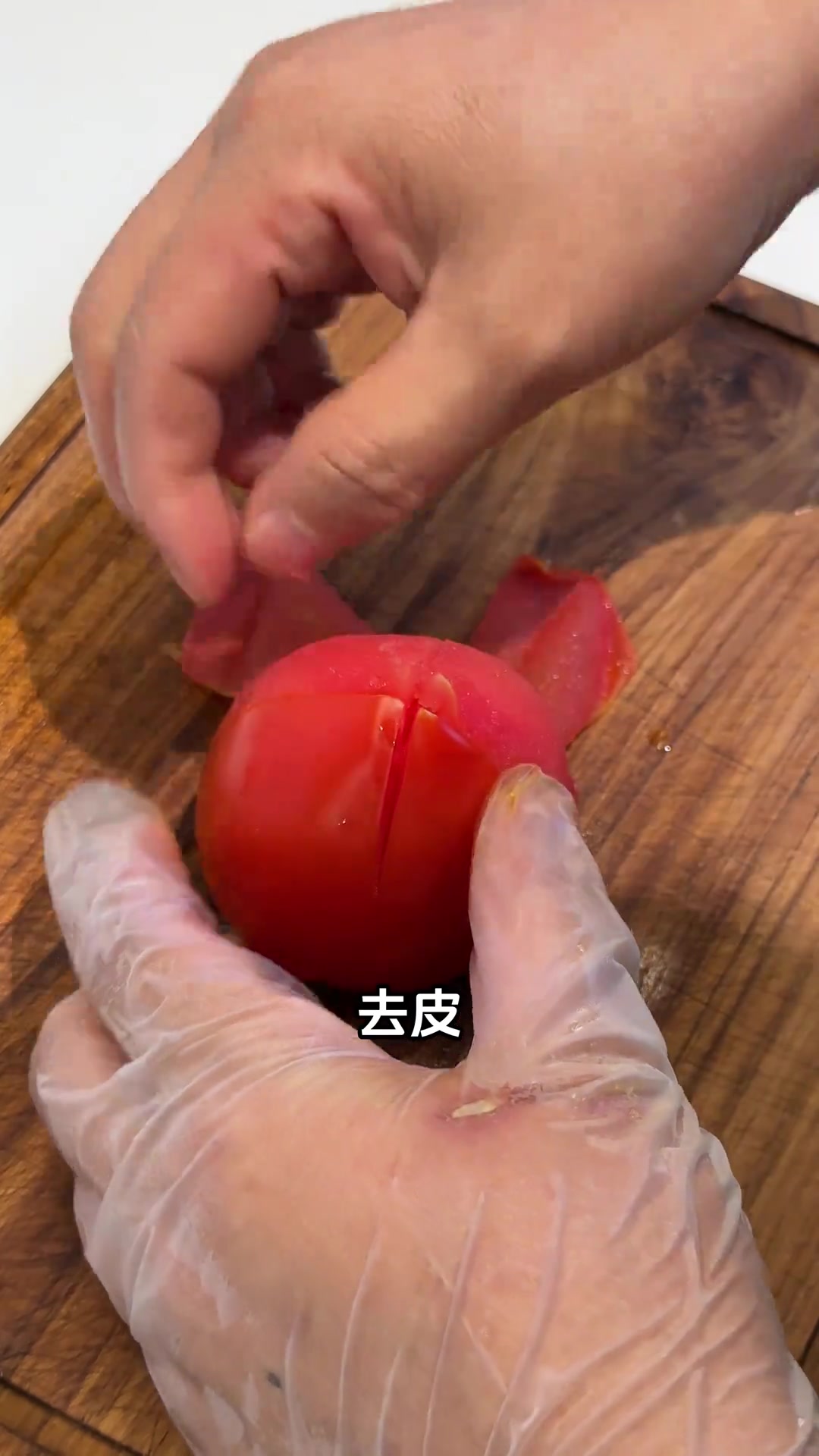 婆婆说夏天吃南瓜特别好,做成疙瘩汤,营养又美味,9月龄的宝宝就可以吃了