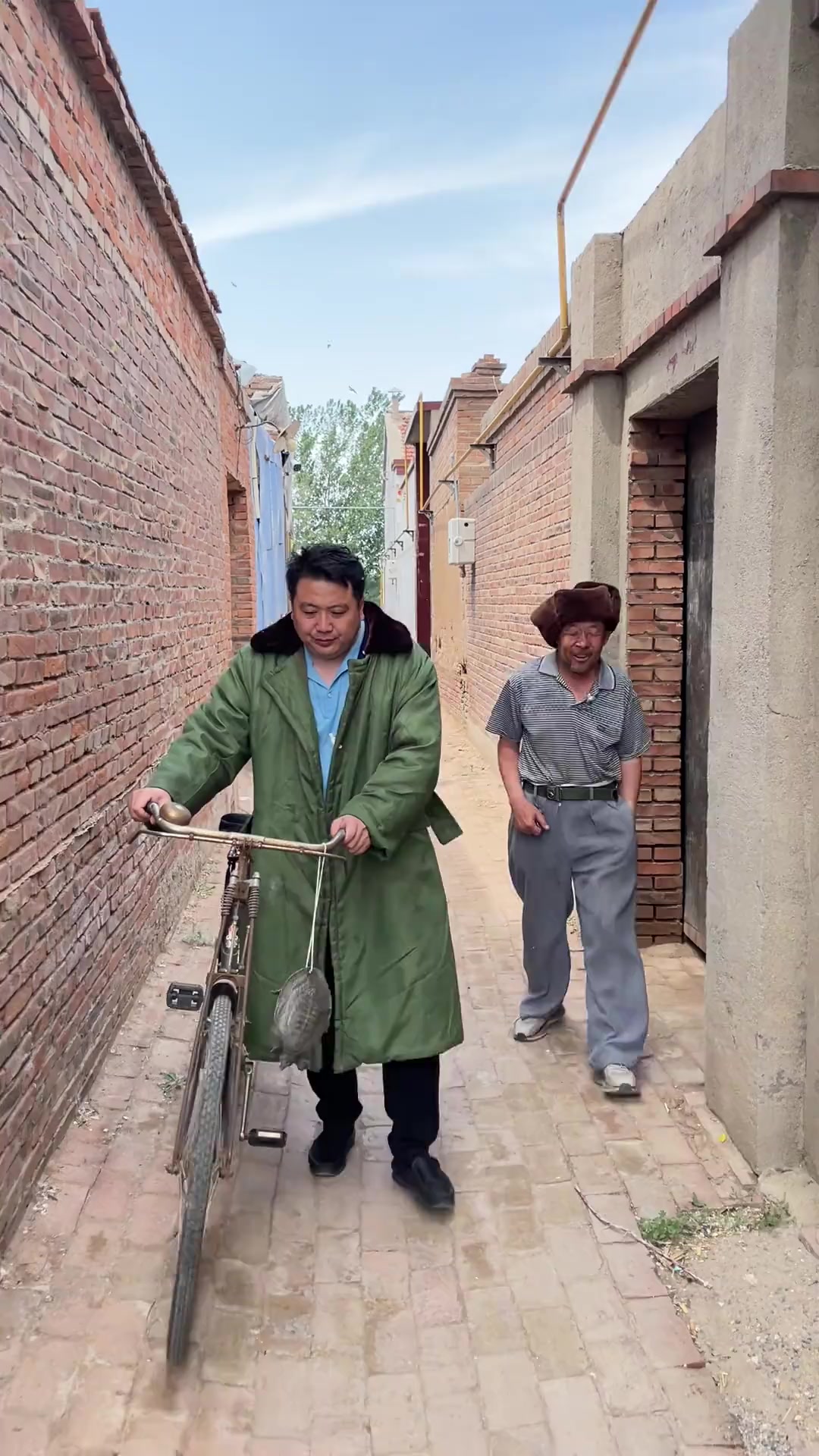 今天做个甲鱼炖鸡。味道真是不错。记录我的农村生活搞笑我的乡村生活新农人计划乡村大锅煮出人间
