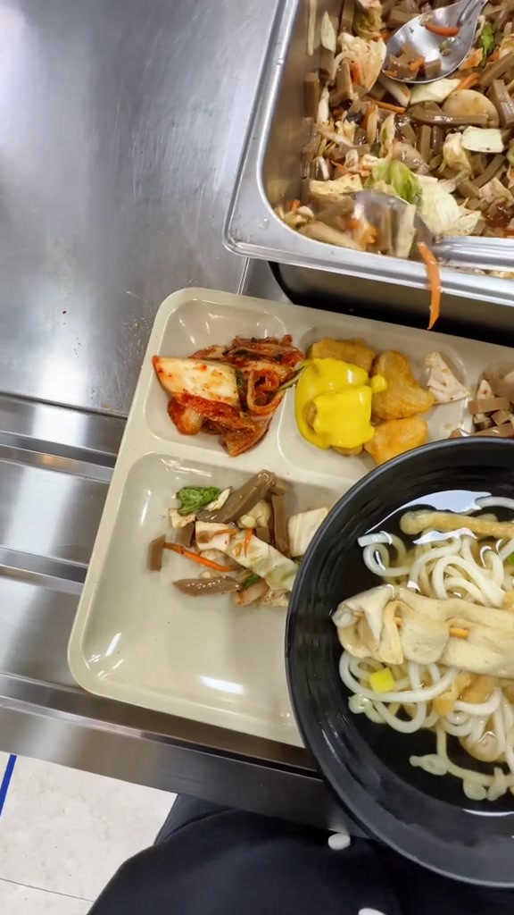 韩国大学食堂打饭|韩国大学食堂4500元自助午餐长啥样?哈哈我来啦!韩国大学食堂韩国韩国留