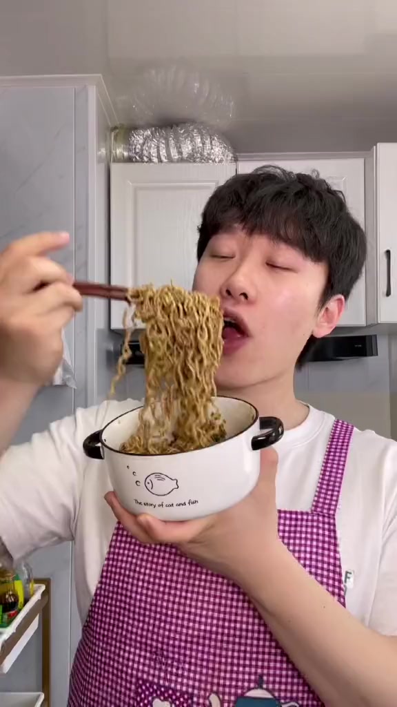 打卤面,竟然还能做的低卡又美味,一顿嗦了两大碗减脂餐嘎嘎好吃打卤面