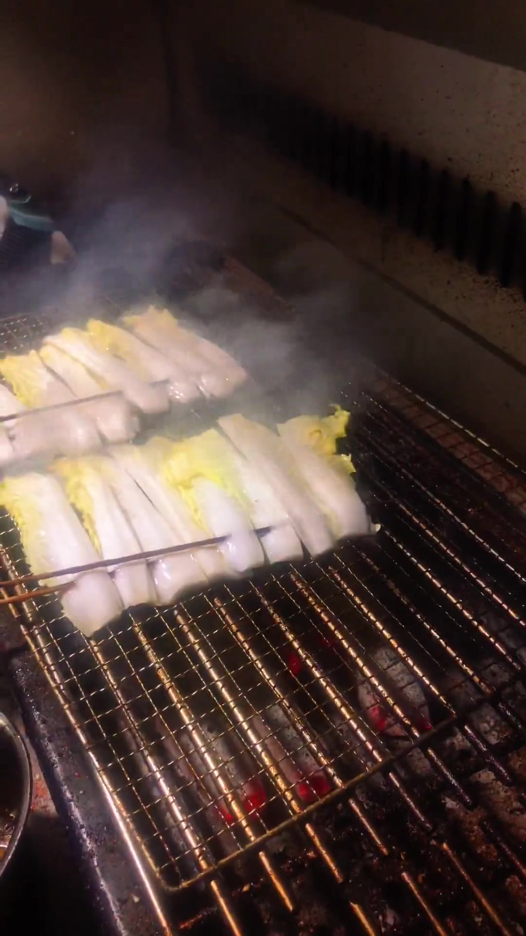 一分钟左右就可以出品,娃娃菜没有你们想象中那么难,只是没找对方法而已。烧烤创作灵感餐饮热门