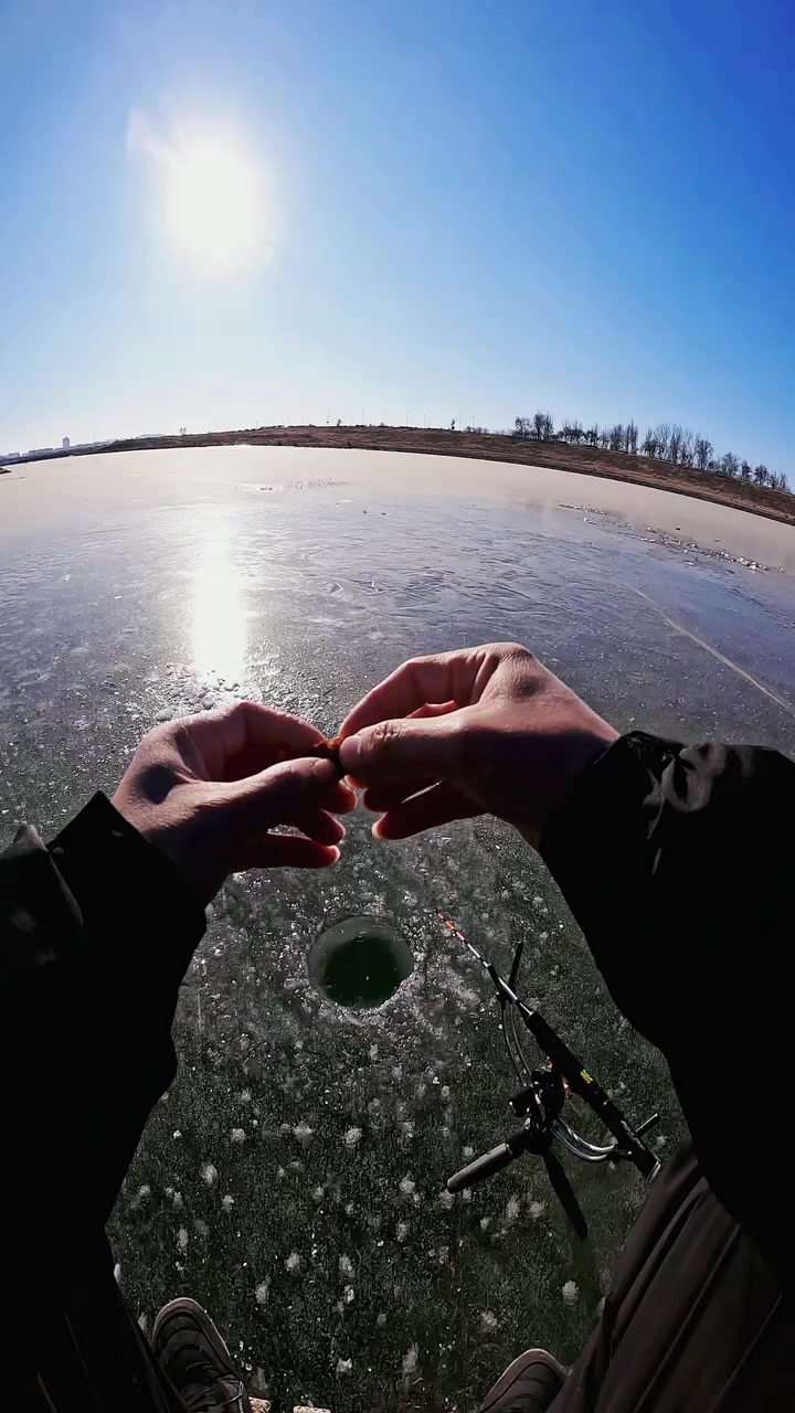 锦州路亚卡拉慕斯小分队!东北冰钓季开始了!冰钓公鱼!