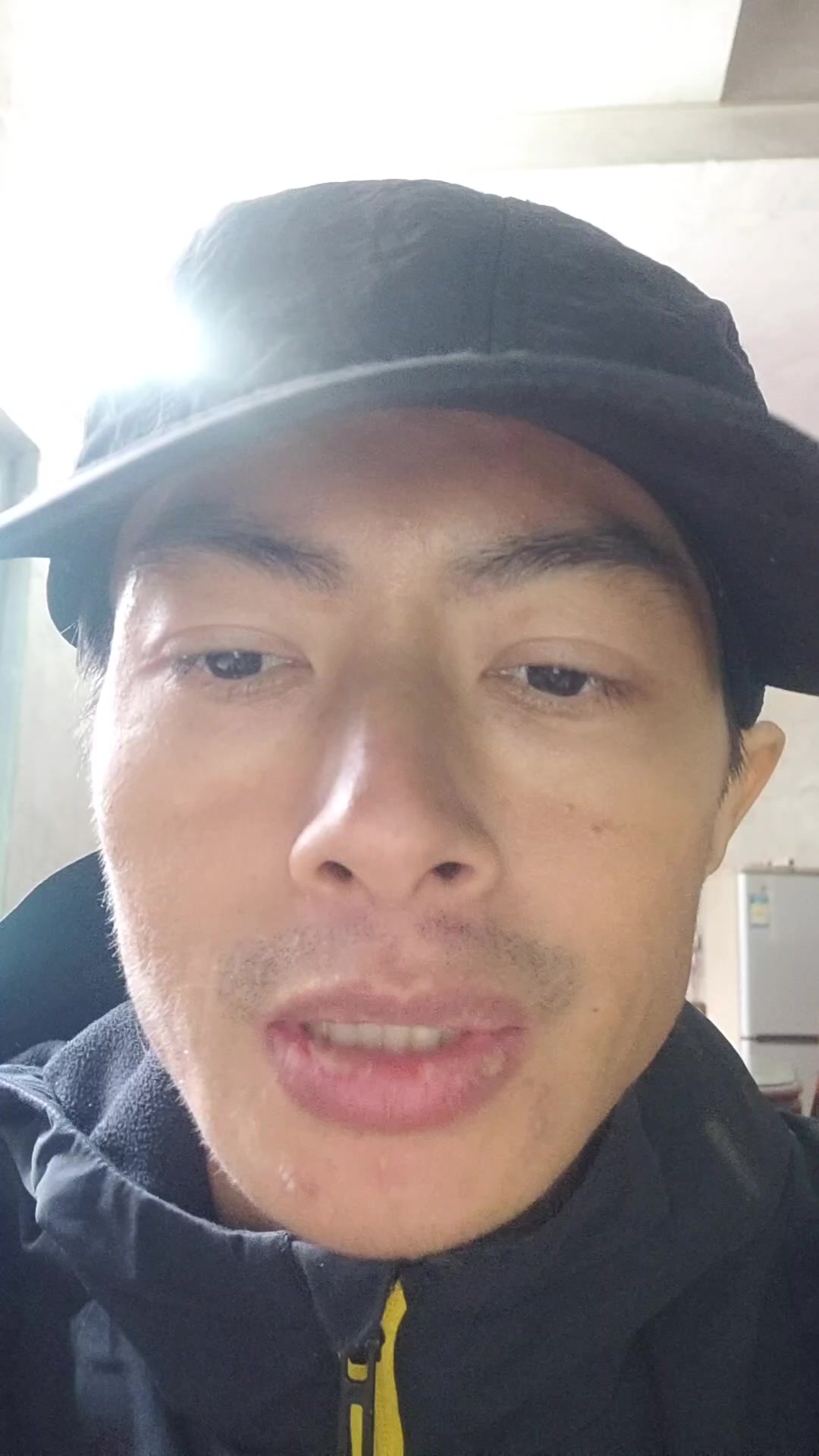 和尚,每天打木鱼
