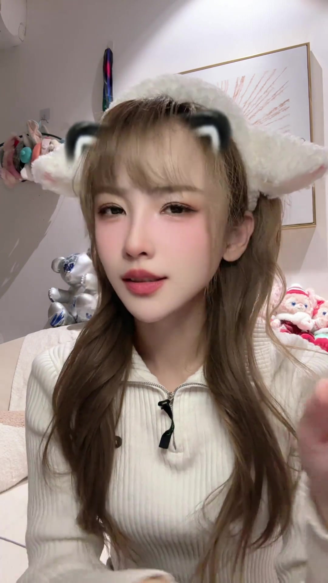 再看斗鸡眼了 女孩们的心思还真难猜