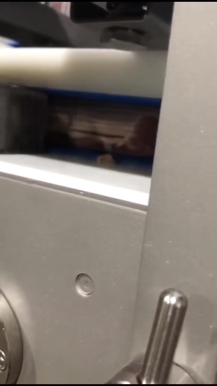 里脊肉切片在切丝