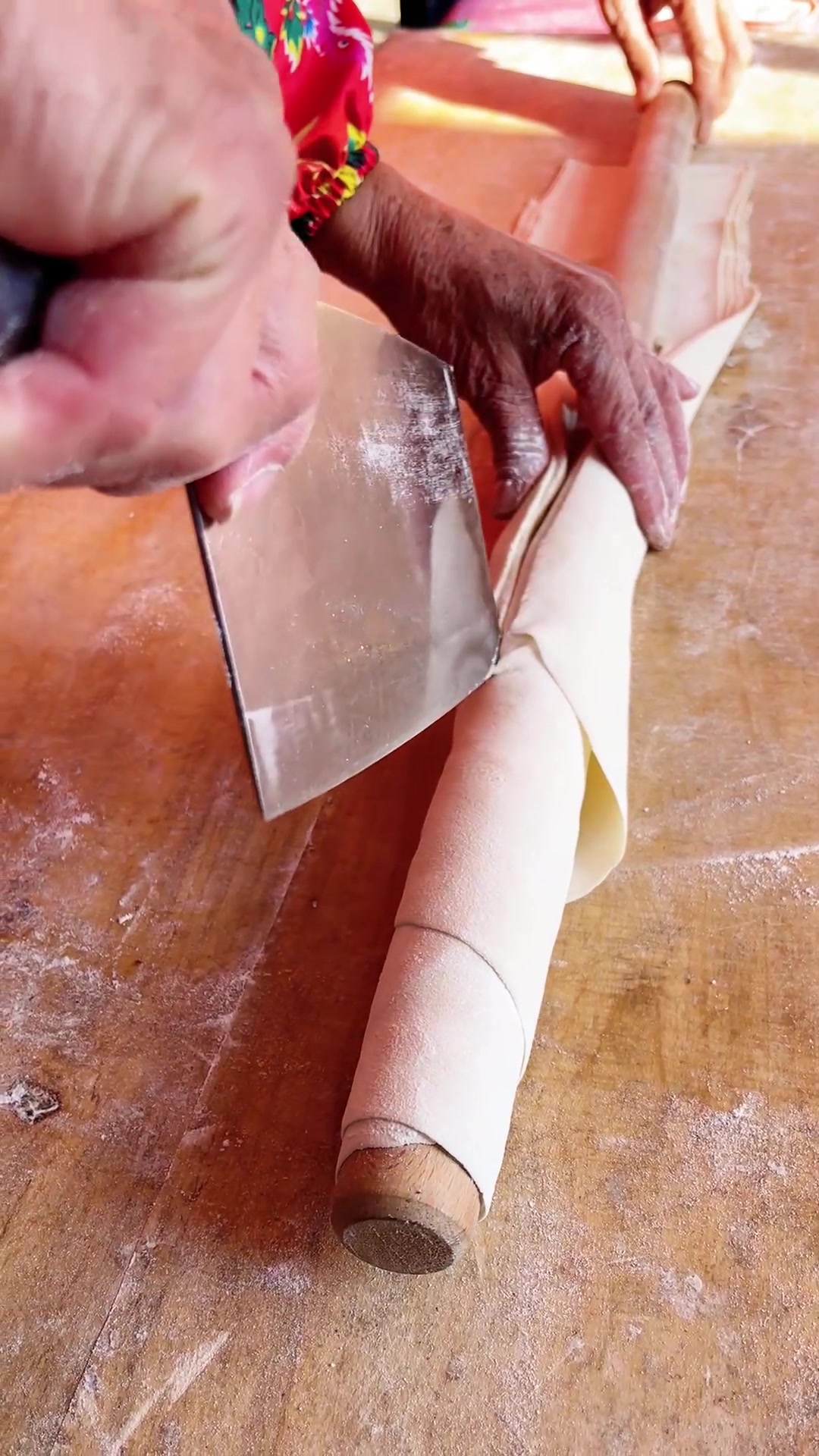 老铁们快来尝尝秀雷包的八鲜馄饨好不好吃农村美食农村生活记录真实生活馄饨