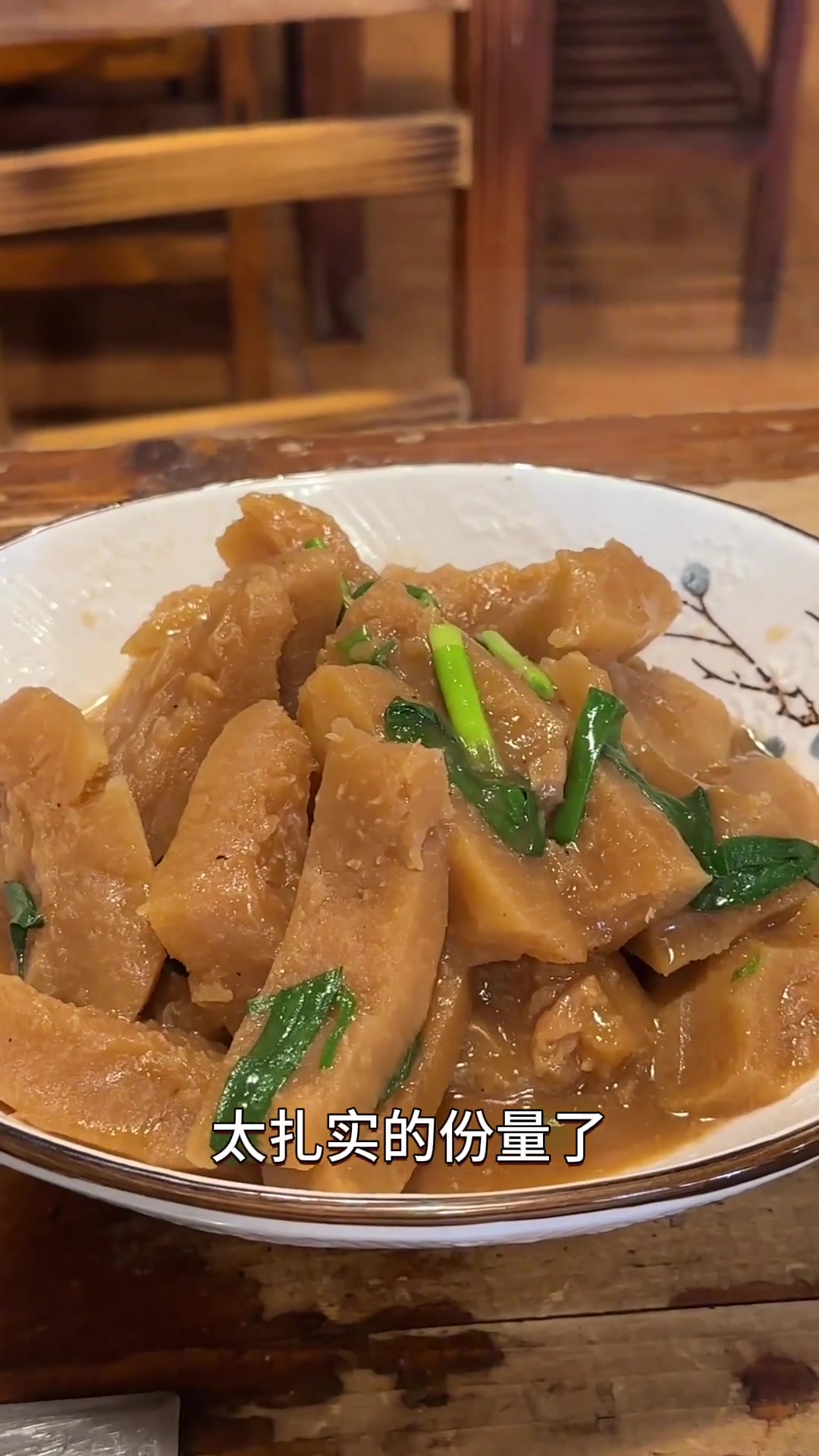 每周广州吃一个区(海珠区第十六期)特色鸡皇私房菜!惊现1999元的麒麟鸡!广州美食美食官粤
