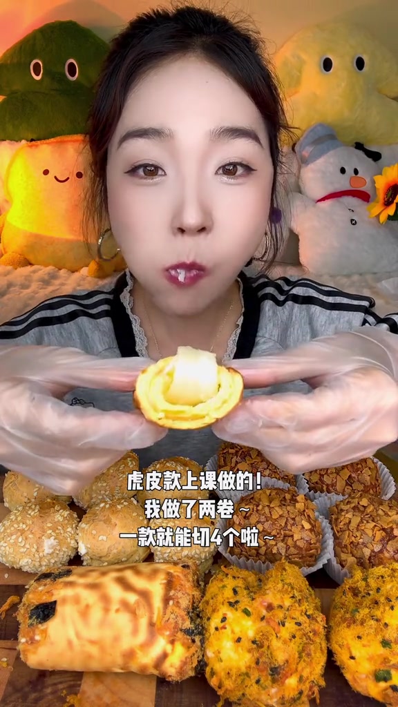 催更的鲍师傅来啦!快吃吧大馋丫头这一口简直香迷糊了鲍师傅糕点甜品控