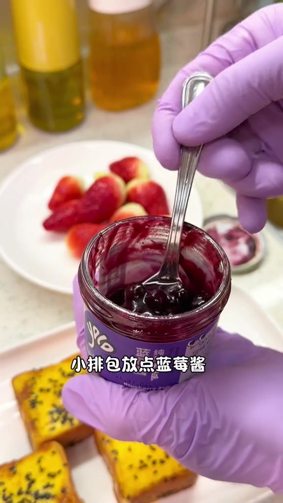 608做饭家有高中生645吃早餐这牛肉面也太太太香了!牛肉软烂入味,面条筋道爽滑,好吃到连