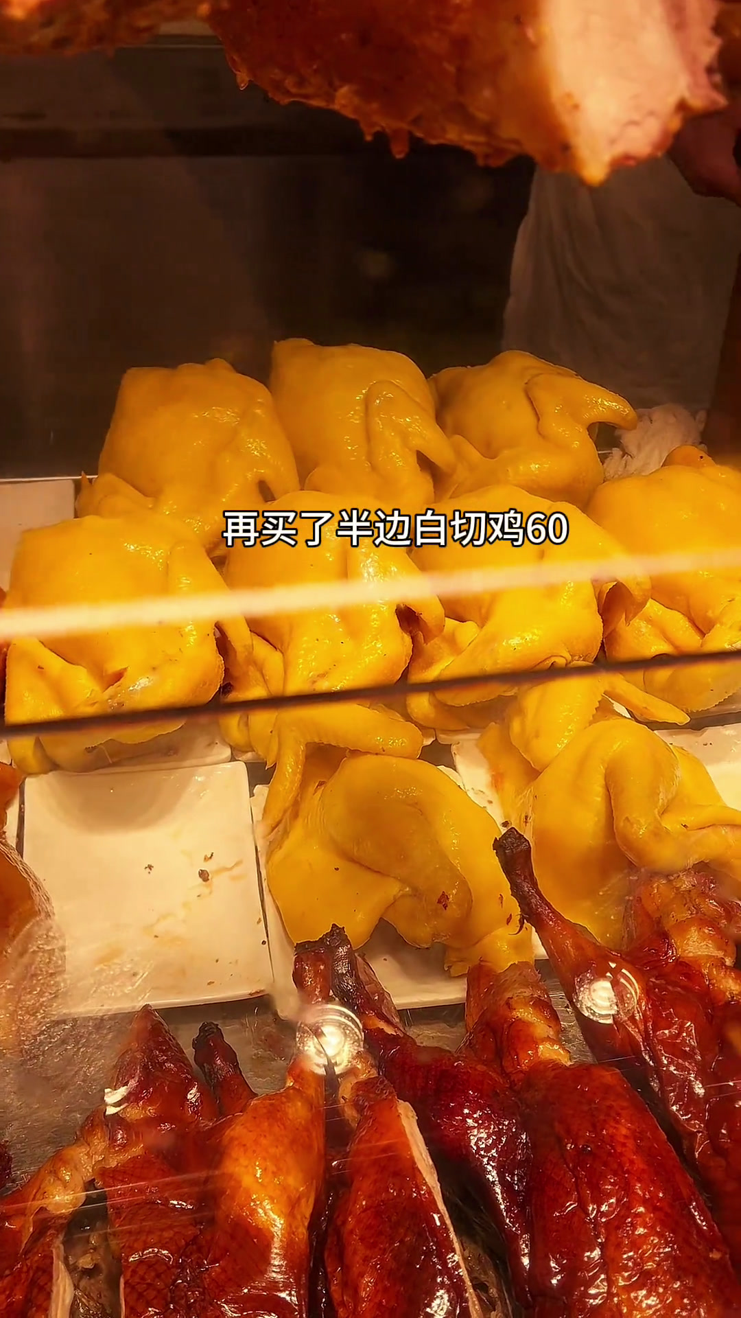 提前和公公婆婆庆祝冬至,15分钟搞定一锅港式佛跳墙,汤鲜味美、冬日就好这一口。鲍汁佛跳墙