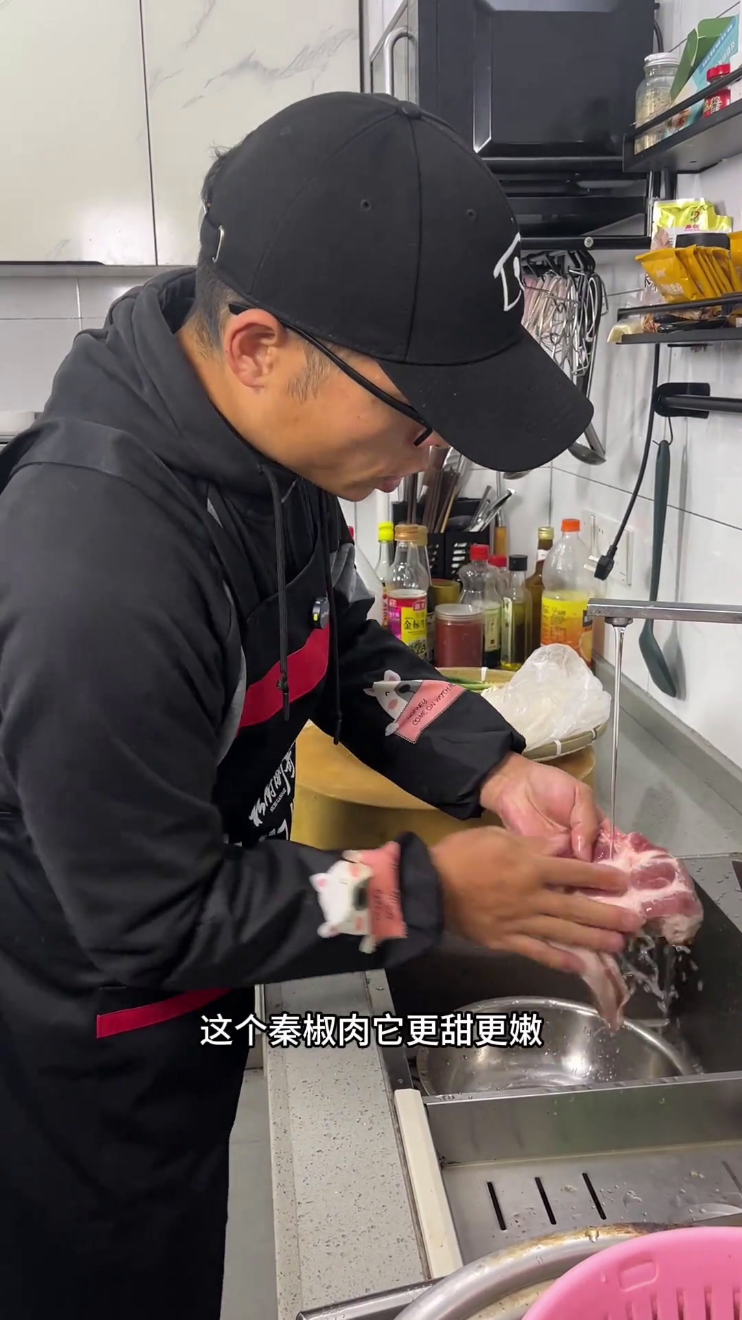 年夜饭倒计时49天年夜饭第十八道菜红辣椒炒肉,寓意阖家幸福,红红火火年夜饭菜单提前曝光了年