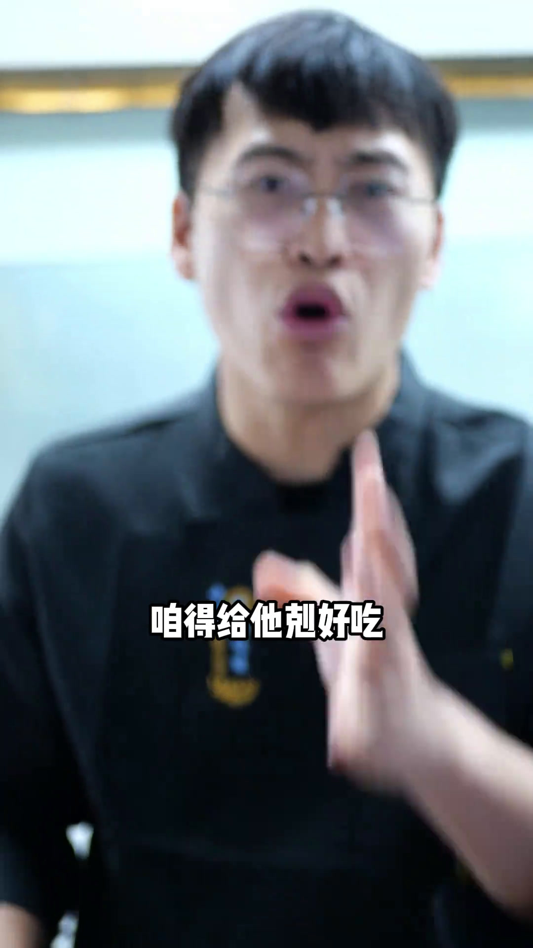臭鳜鱼一道安徽名菜应该每个人都吃过但是会做的应该不多今天就把臭鳜鱼的腌法和烧法一起分享给大