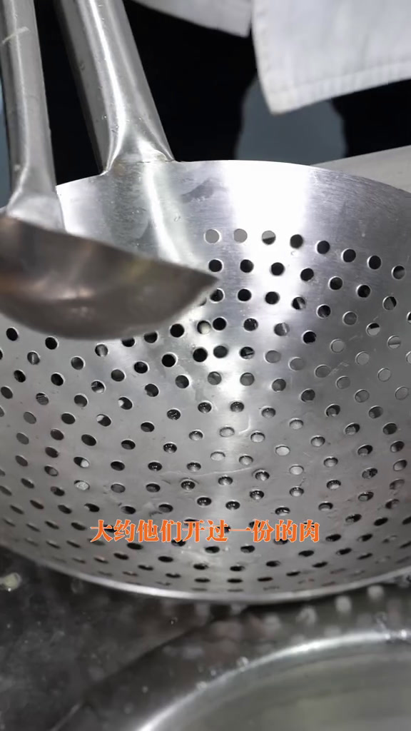 有没有不敢吃鱼杂的?地道家常做法做出热气腾腾的美味大餐勇哥教做菜美食教程美食分享