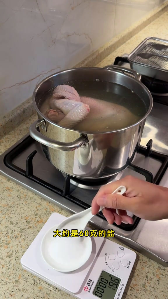 自制熏鸡,也不难嘛。熏鸡省饭课代表