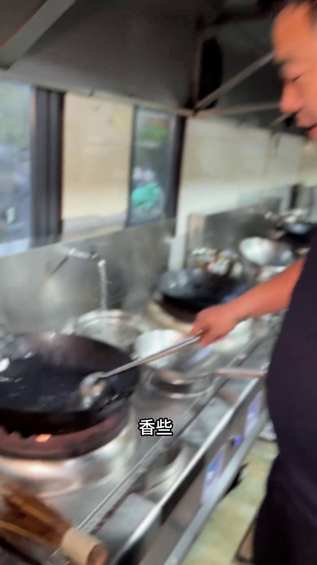 红汤南湾鱼美食官信阳美食真材实料才能做出好味道