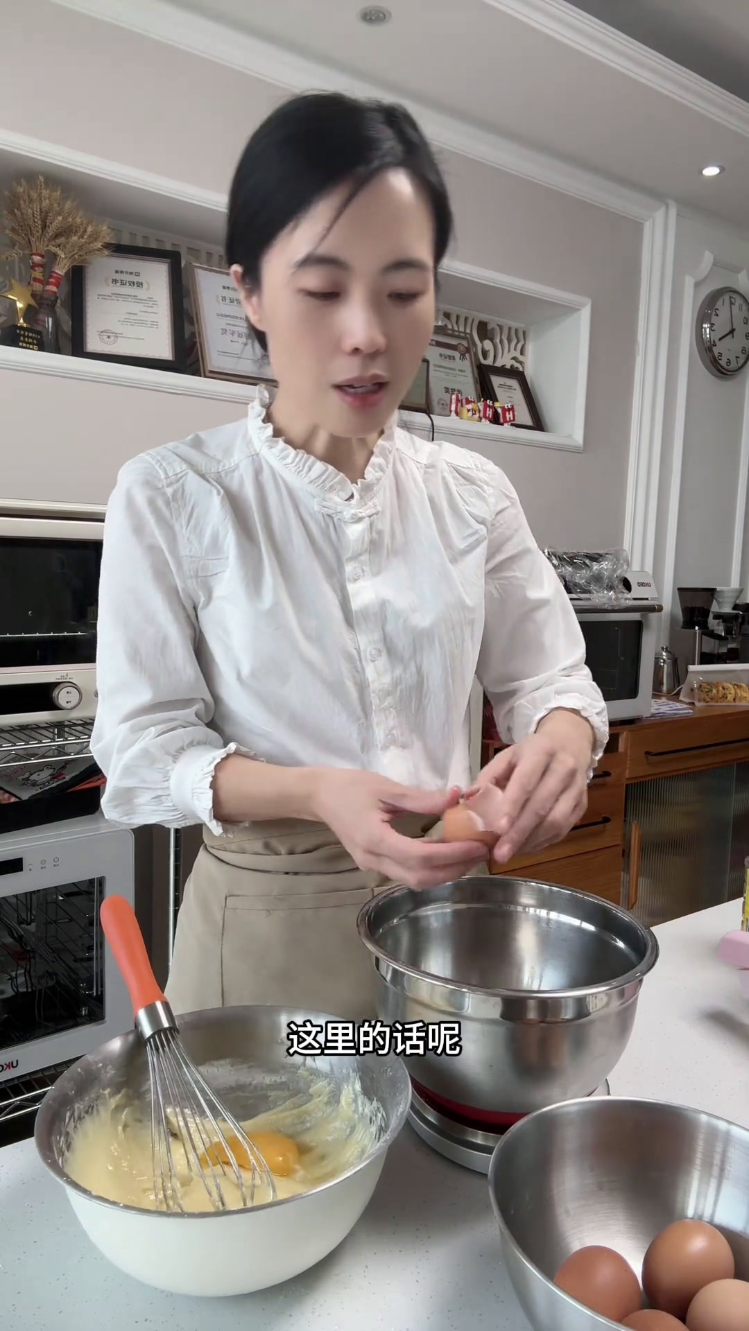 鲜奶金枕蛋糕,口感无敌棒做法soeasy比戚风蛋糕好吃无数倍哈哈哈,真的是我当年私房的爆款