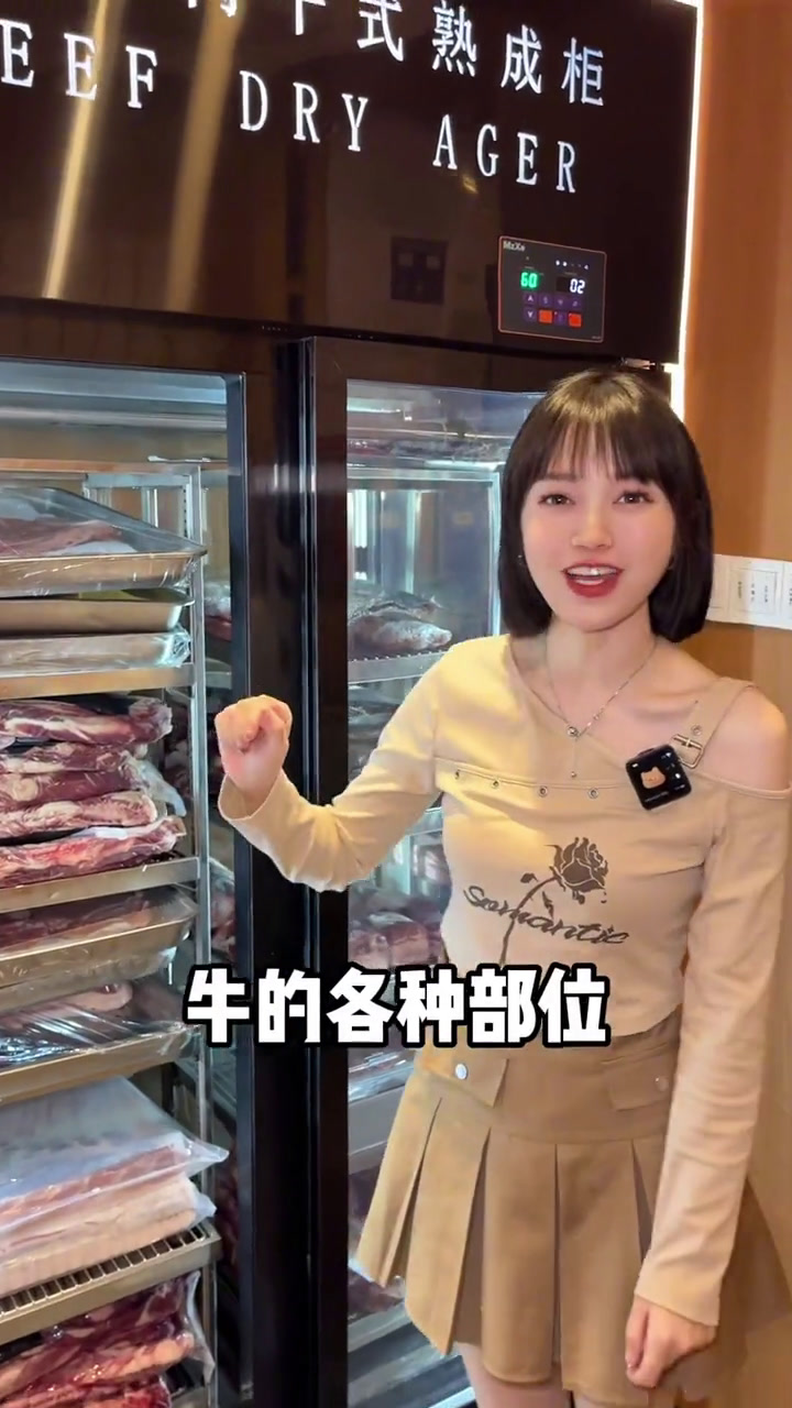 韩国人爱来吃的烤肉店!合肥终于有这种鲜切牛肉专门店了!现切的牛肉烤起来好好吃美食官一起吃烤