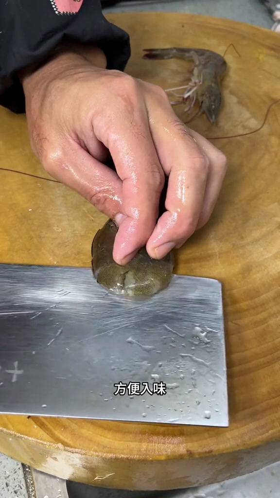 年夜饭倒计时54天年夜饭第十三道菜,虾蟹煲,寓意着鸿运当头,富贵吉祥年夜饭菜单提前曝光了年