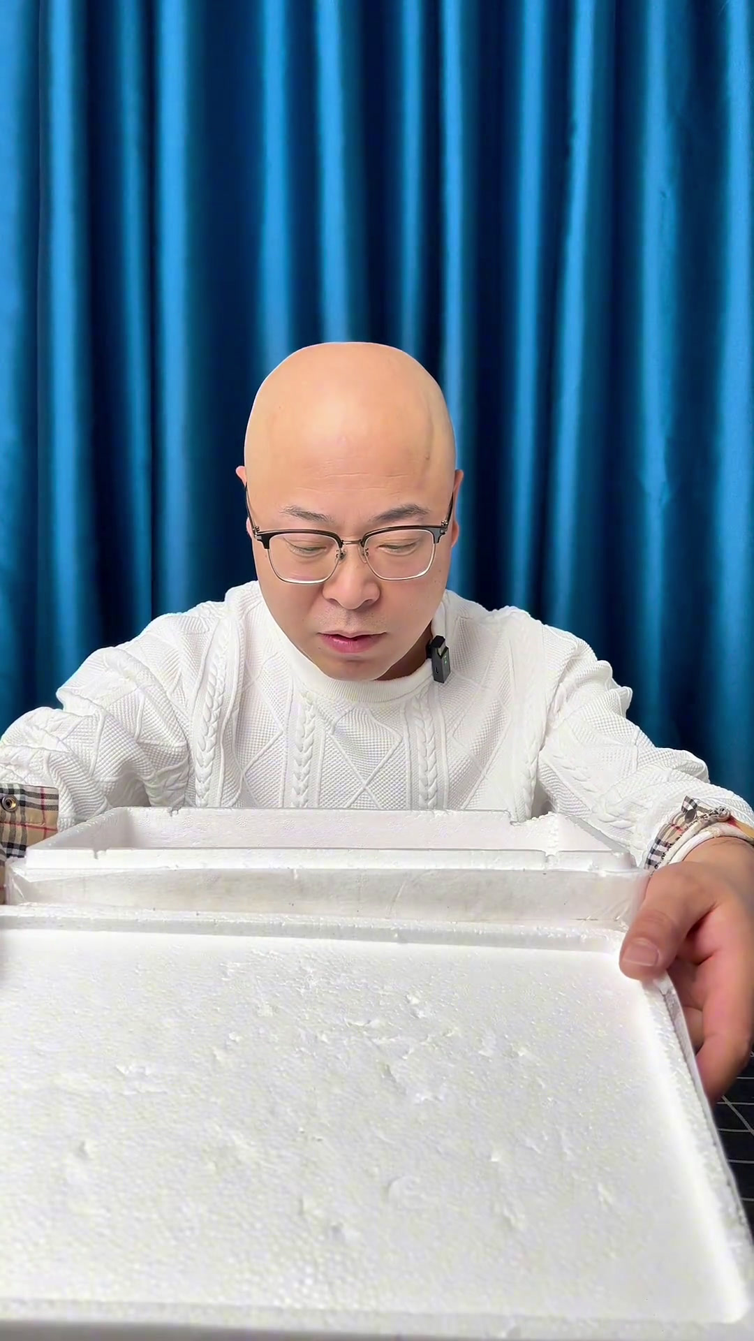 不到一百块钱四只散养老母鸡你想要吗?测评真实测评食品安全打假