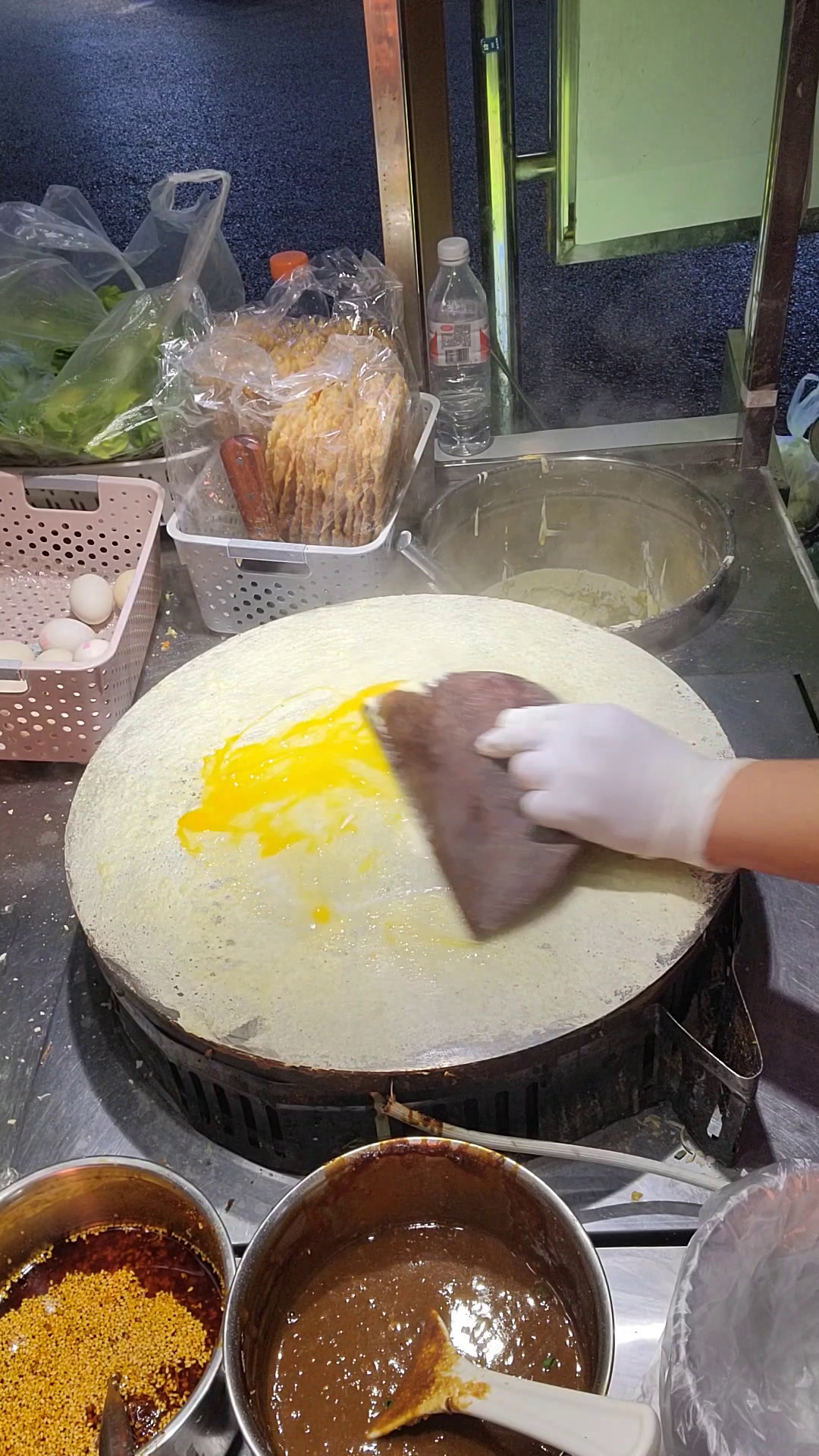 山东杂粮煎饼果子做法分享