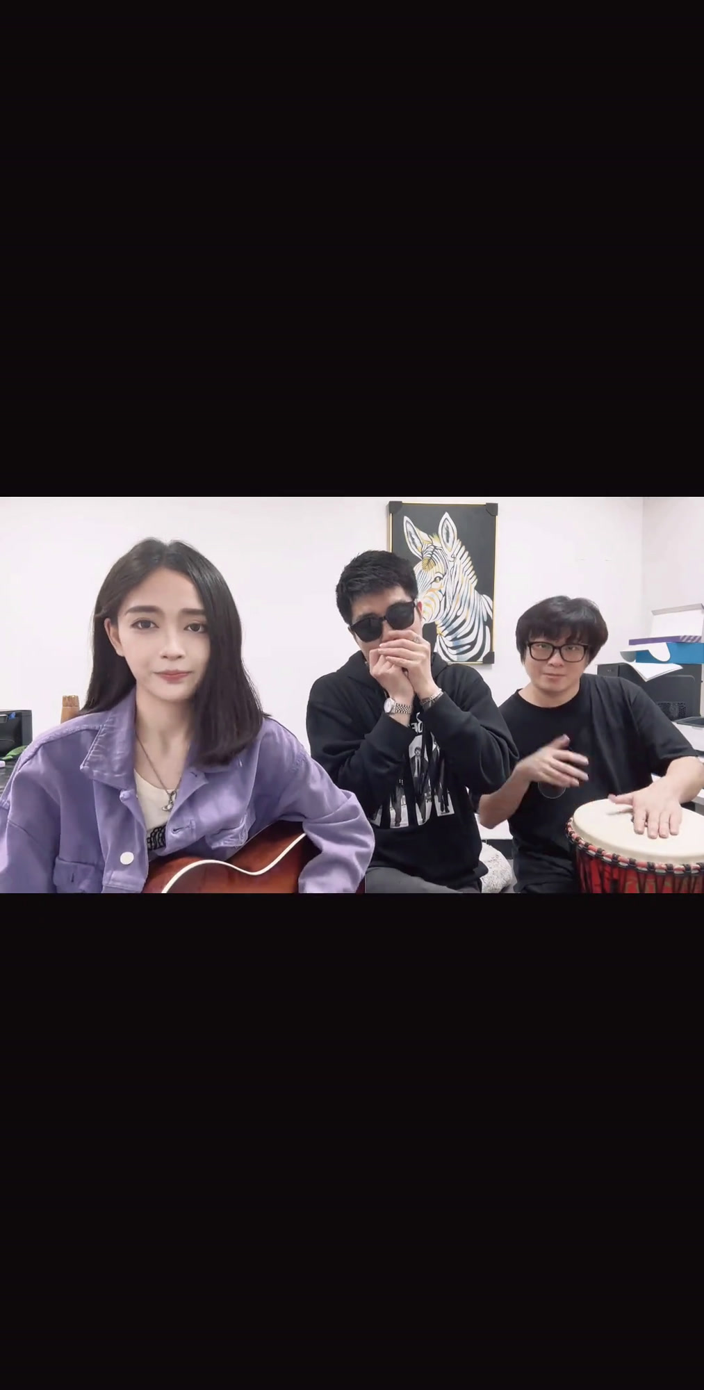 后台来个花房姑娘口琴