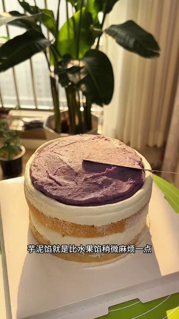 水果蛋糕根本做不完,每天一定会有这两款蛋糕的订单!烘焙人的日常蛋糕烘焙日常vlog水果蛋糕