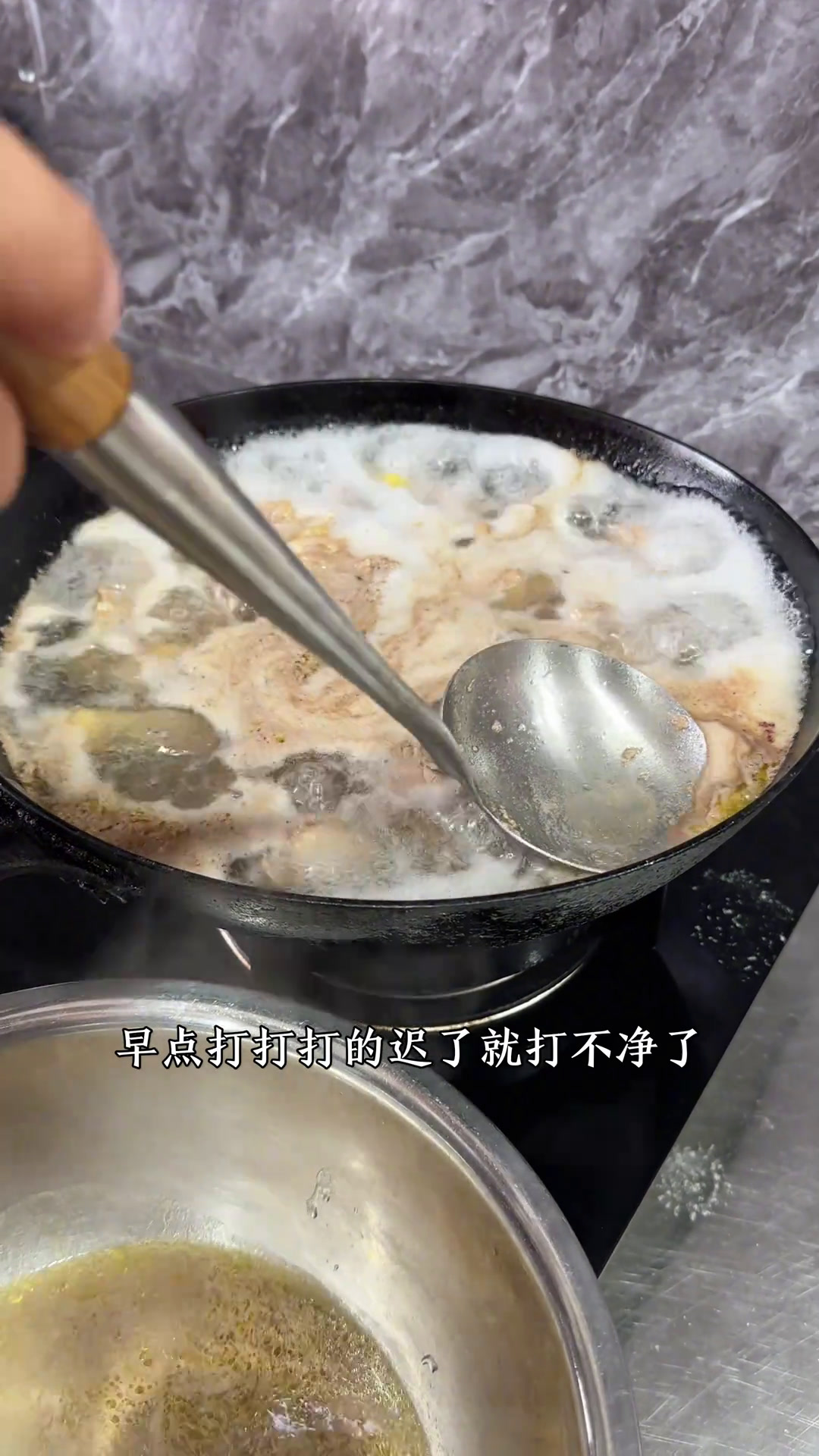 清炖鸡的做法加上鹿茸菌汤鲜味美清炖鸡鹿茸菌我是美食创作者鹿茸菇的家常做法美食创作者