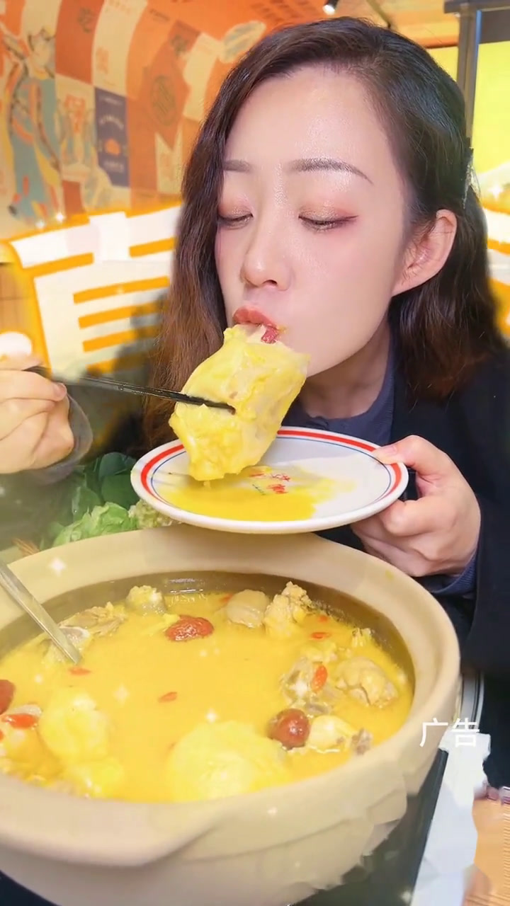 牛腩煲,榴莲鸡煲各有各的美味美食官美食天儿冷吃点啥现场实拍YiYi麻麻探南通